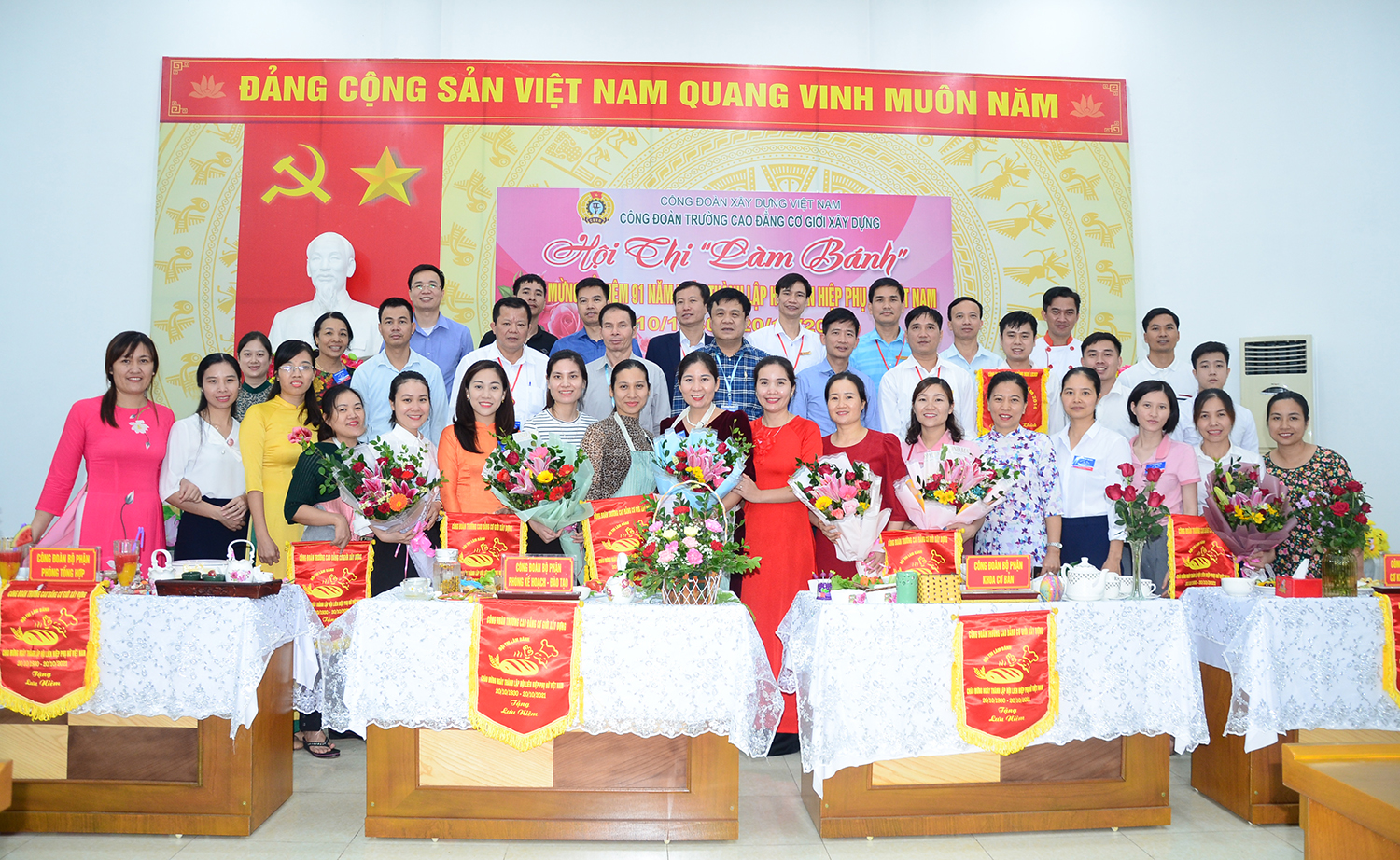 Công đoàn trường Cao đẳng Cơ giới Xây dựng tổ chức các hoạt động chào mừng Kỷ niệm 91 năm ngày thành lập Hội Liên hiệp Phụ nữ Việt Nam (20/10/1930 - 20/10/2021)