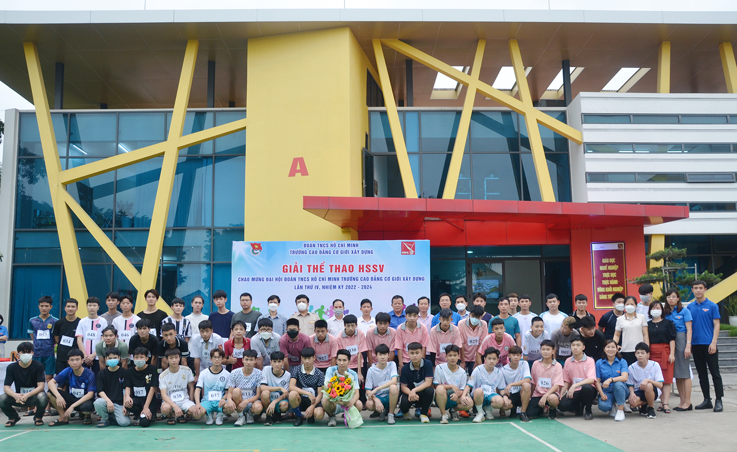 Khai mạc Giải thi đấu thể thao HSSV chào mừng Đại hội Đoàn TNCS Hồ Chí Minh trường Cao đẳng Cơ giới Xây dựng lần thứ IV, nhiệm kỳ 2022-2024