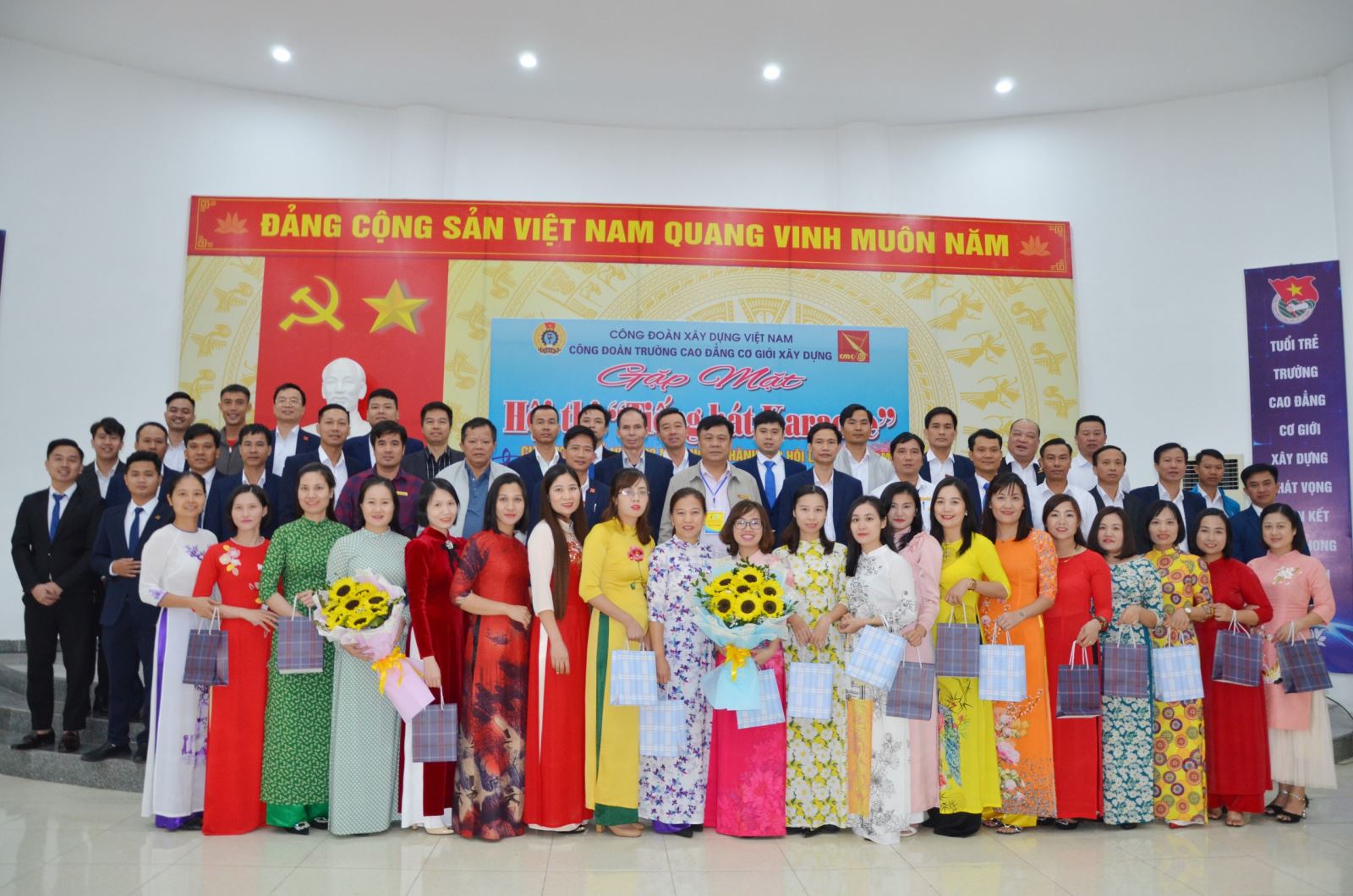 Gặp mặt và tổ chức Hội thi tiếng hát Đoàn viên CMC nhân kỷ niệm 92 ngày thành lập Hội Liên hiệp Phụ nữ Việt Nam (20/10/1930 - 20/10/2022)