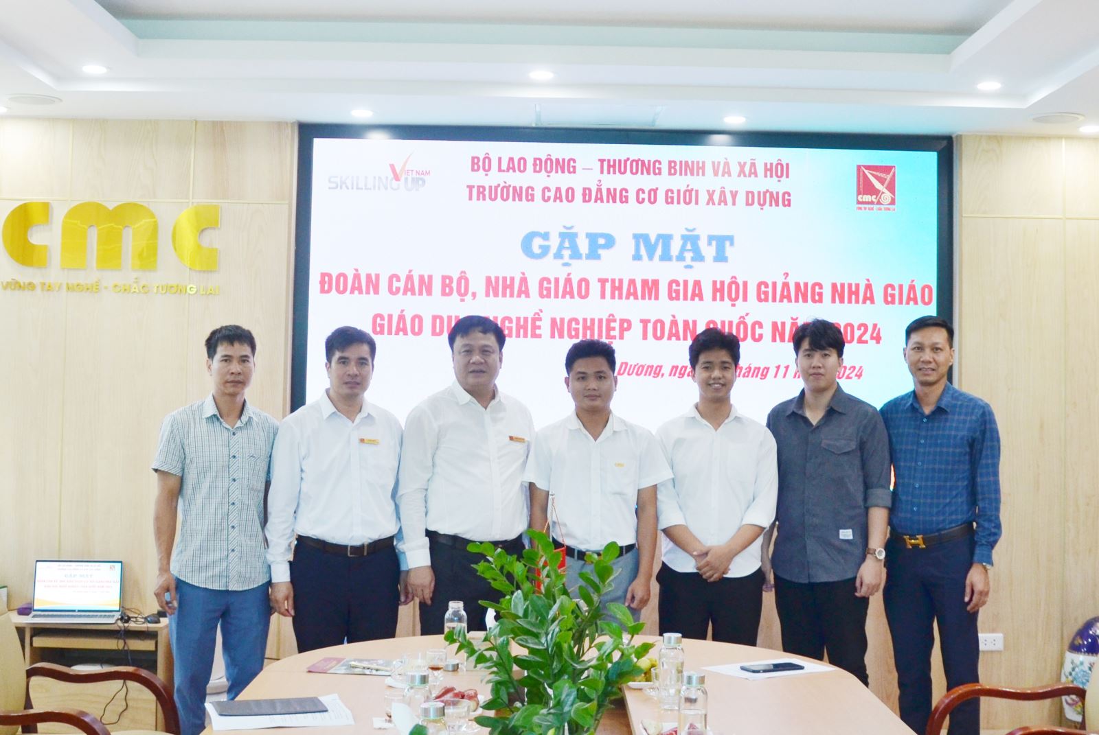 Trường Cao đẳng Cơ giới Xây dựng Gặp mặt đoàn cán bộ, giáo viên tham gia Hội giảng Nhà giáo giáo dục nghề nghiệp toàn quốc năm 2024