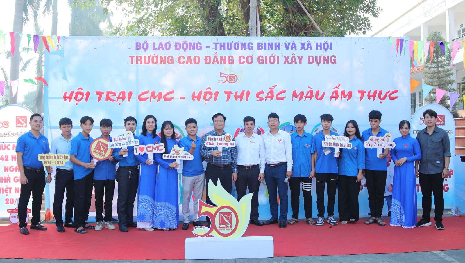 Hội trại CMC - Hội thi sắc màu ẩm thực và Team Building “Kết sức mạnh - Nối thành công”