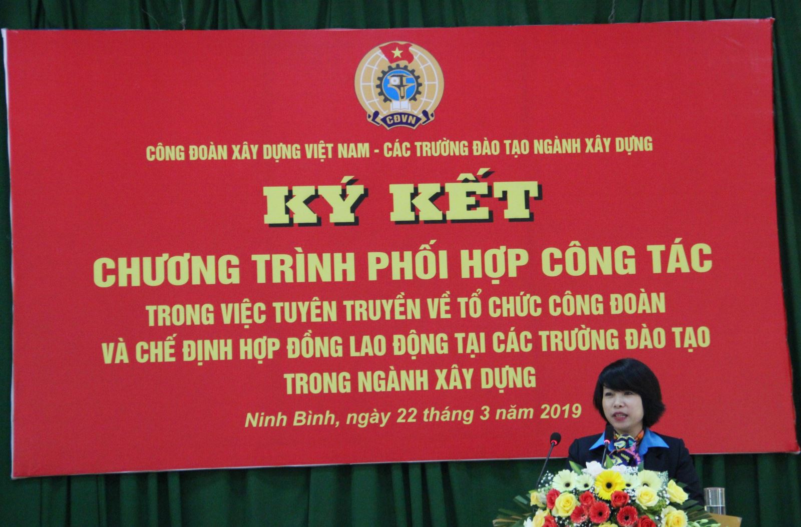 Đồng chí Nguyễn Thị Thủy Lệ, Chủ tịch CĐXDVN phát biểu tại buổi ký kết